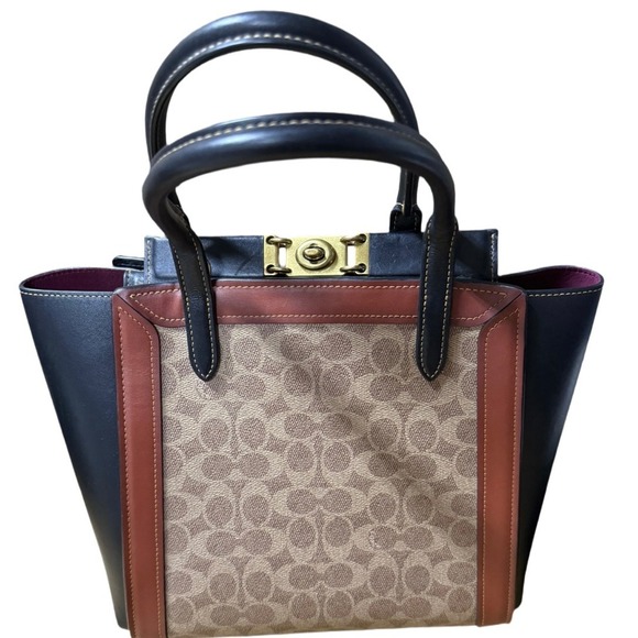 Coach 1941 Troupe Tote Signature Logo Red and Black Leather with matching wallet - Picture 8 of 10